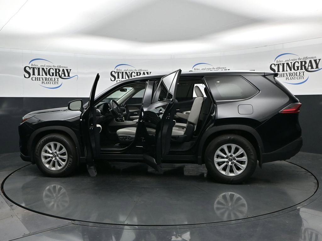 Used 2026 Toyota Grand Highlander FWD image 37