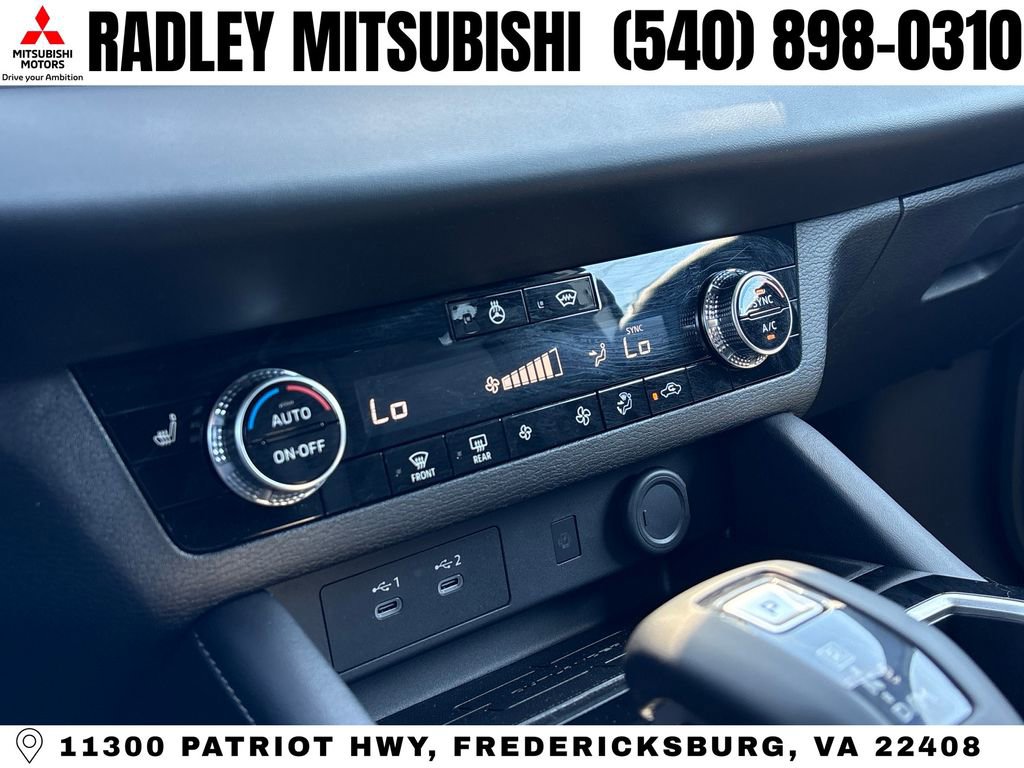 New 2026 Mitsubishi Outlander AWD image 10