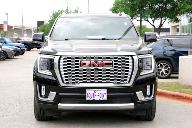 Used 2022 GMC Yukon Denali w/ Denali Premium Package image 8