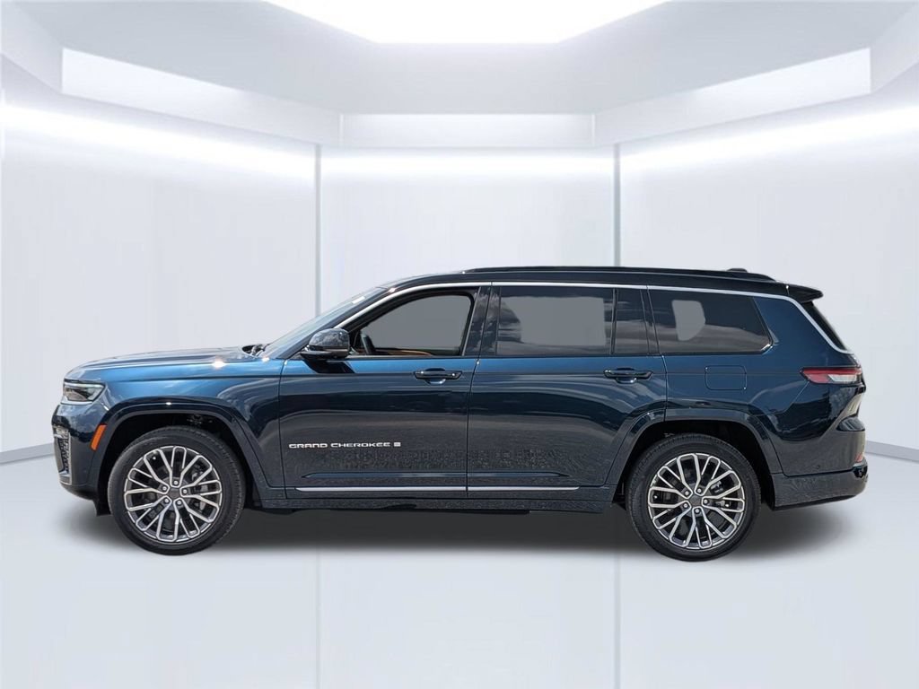 New 2026 Jeep Grand Cherokee L Summit AWD/4WD image 2