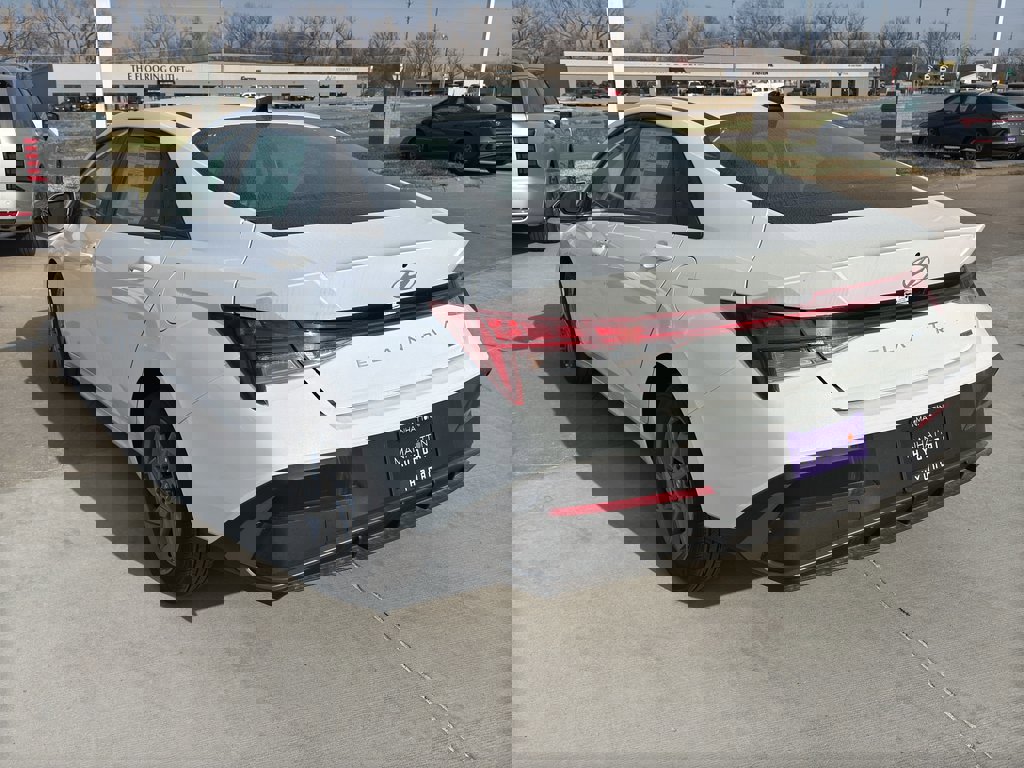 New 2025 Hyundai Elantra Blue image 6