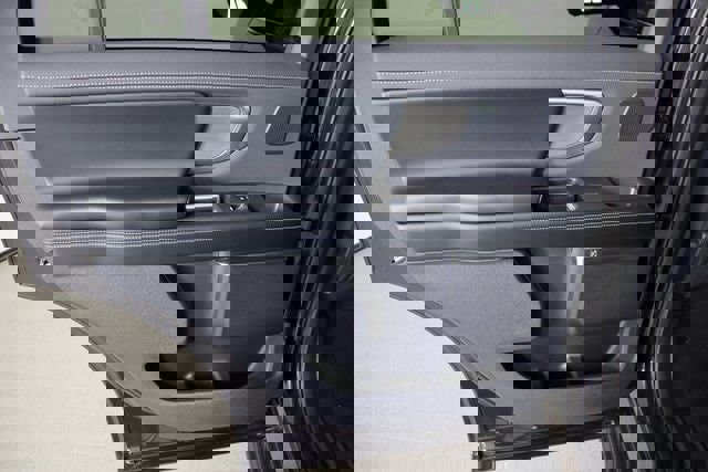 New 2025 Ford Expedition Platinum w/ Driver's Package image 22