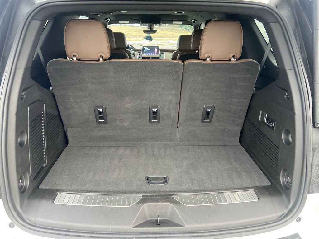 Certified 2022 Chevrolet Tahoe High Country AWD/4WD image 26