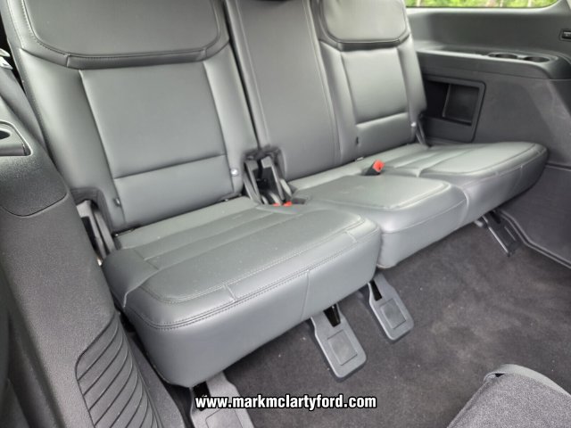New 2026 Ford Expedition Active RWD image 12