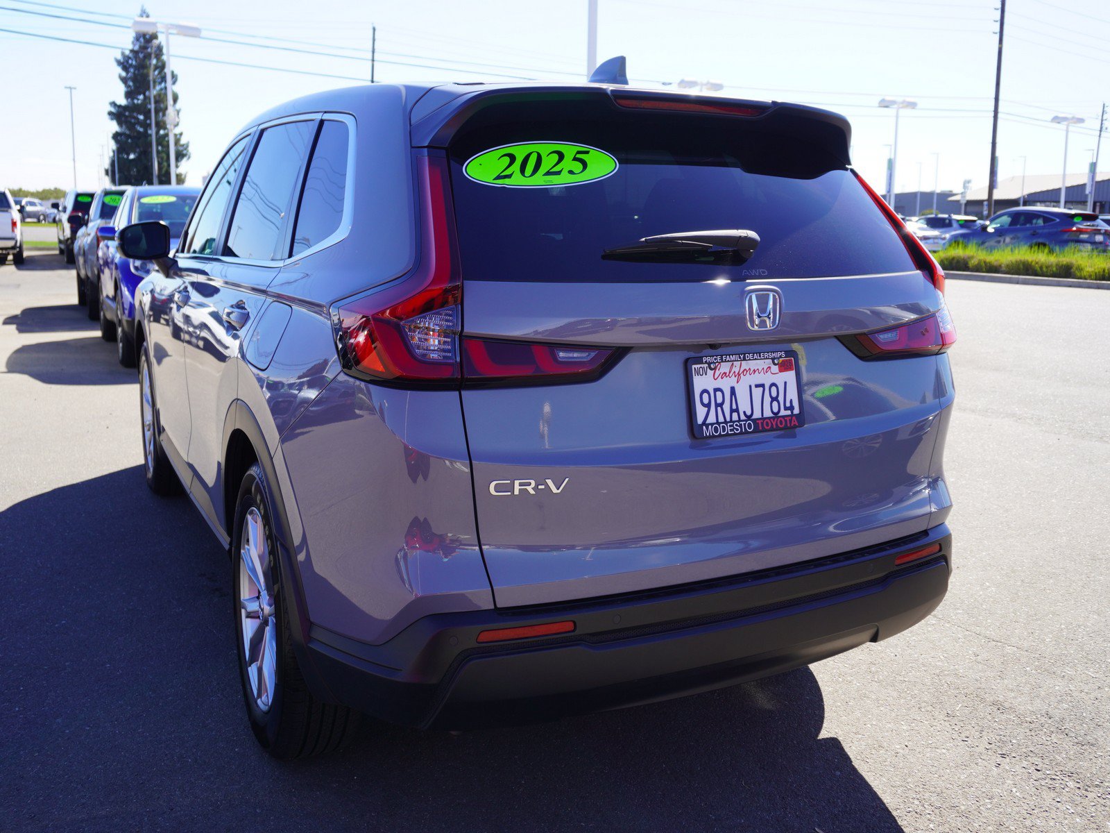 Used 2025 Honda CR-V EX-L image 8