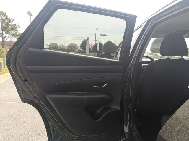 Used 2025 Hyundai Tucson SEL FWD image 24