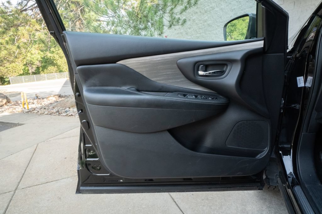 Used 2016 Nissan Murano S w/ Cargo Package AWD/4WD image 7