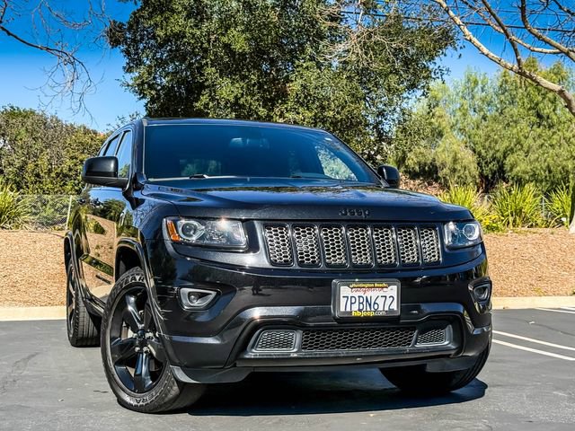 Used 2015 Jeep Grand Cherokee Altitude image 4