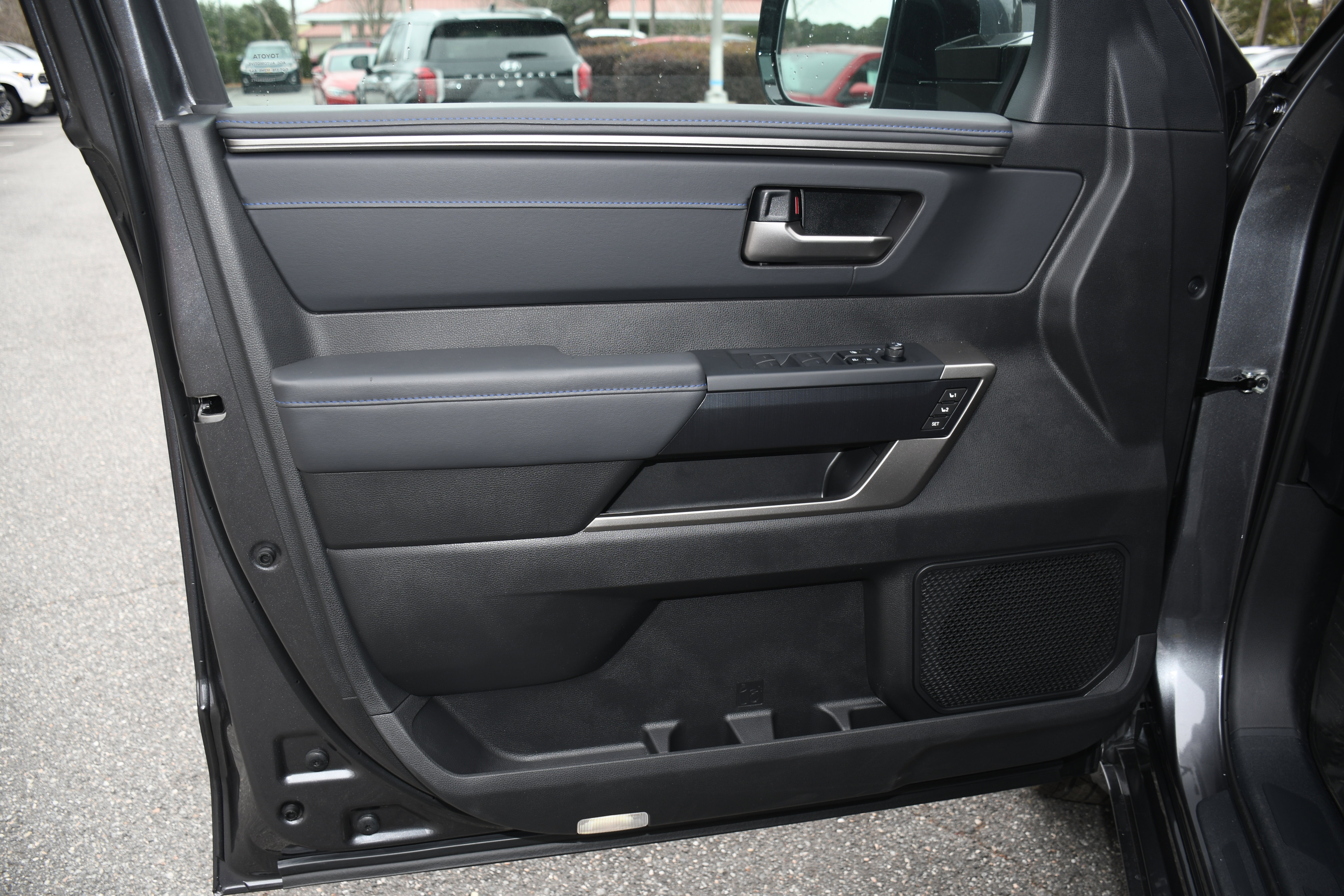 New 2026 Toyota Tundra Platinum image 5