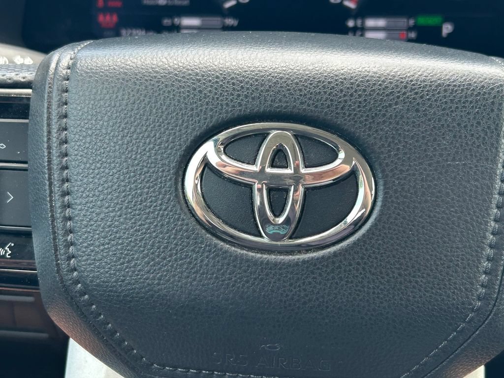 Used 2024 Toyota Tundra Limited AWD/4WD image 42