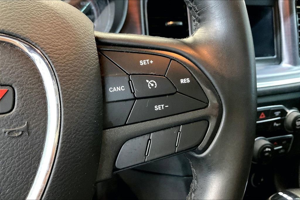 Used 2018 Dodge Charger SXT w/ Blacktop Package RWD image 14