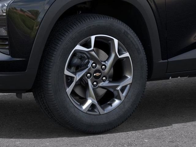 New 2026 Chevrolet Trax LT w/ Driver Confidence Package FWD image 10