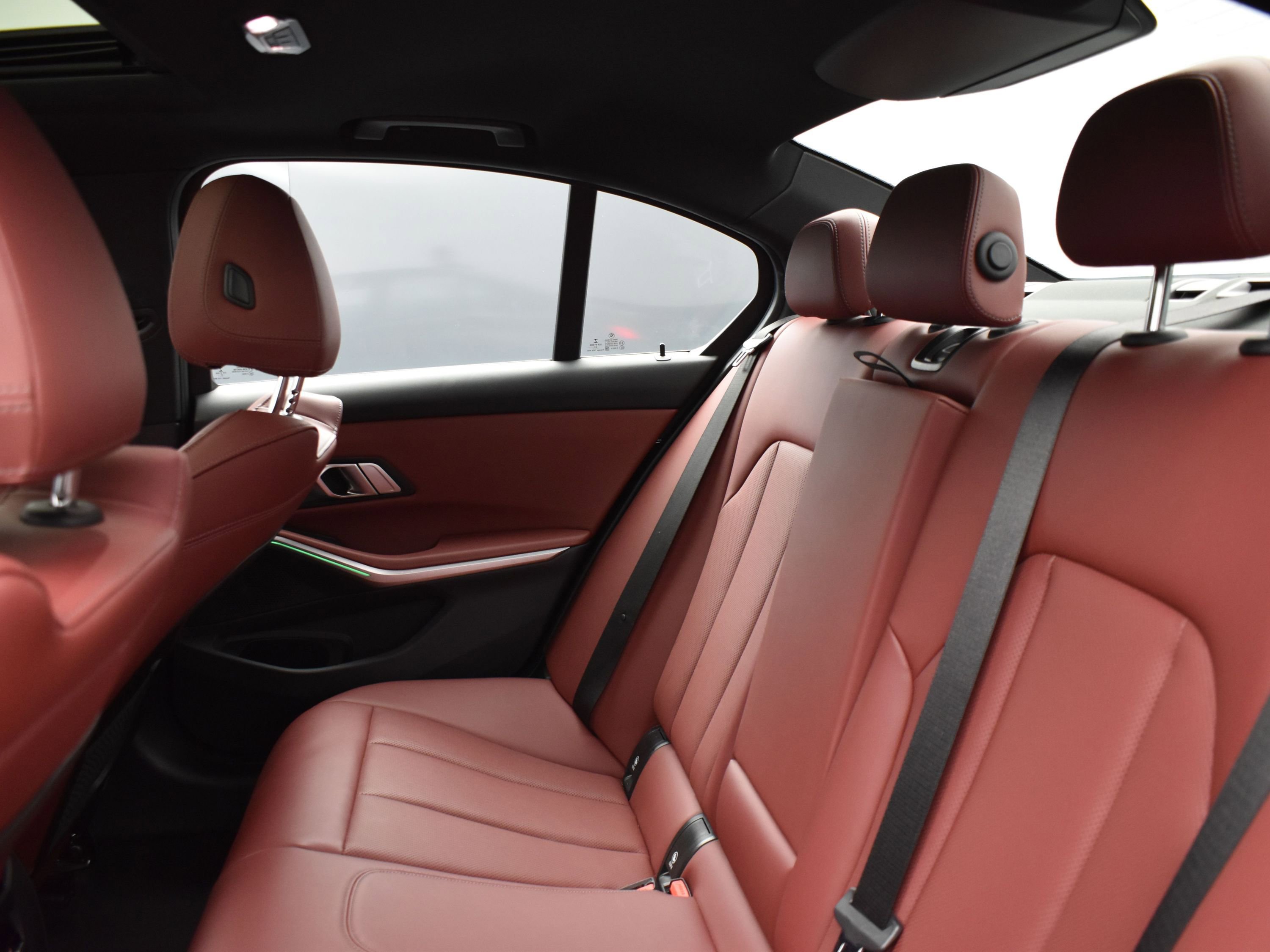 Used 2023 BMW 330e w/ Driving Assistance Package image 8