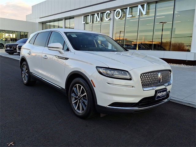 Certified 2022 Lincoln Nautilus AWD image 2