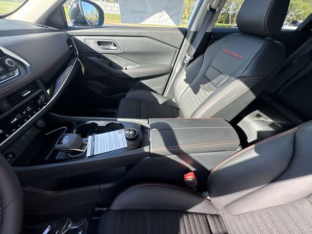 New 2026 Nissan Rogue SV w/ Rock Creek Premium Package AWD/4WD image 20