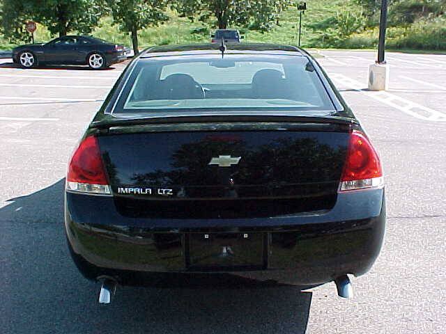 Used 2012 Chevrolet Impala LTZ FWD image 11