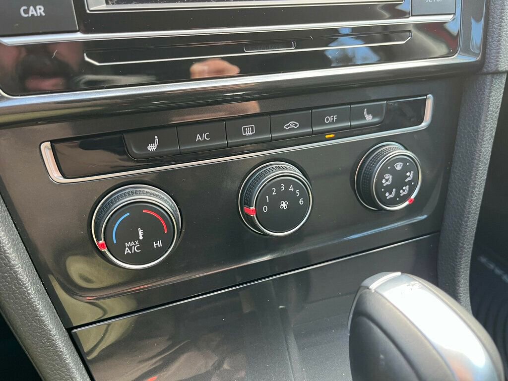 Used 2019 Volkswagen Golf Alltrack SE image 47