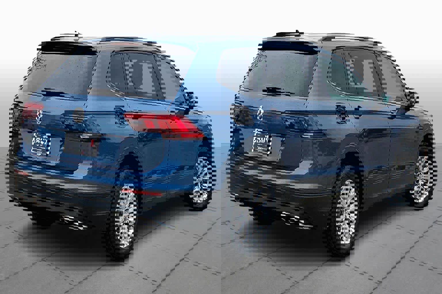 Used 2020 Volkswagen Tiguan S image 13