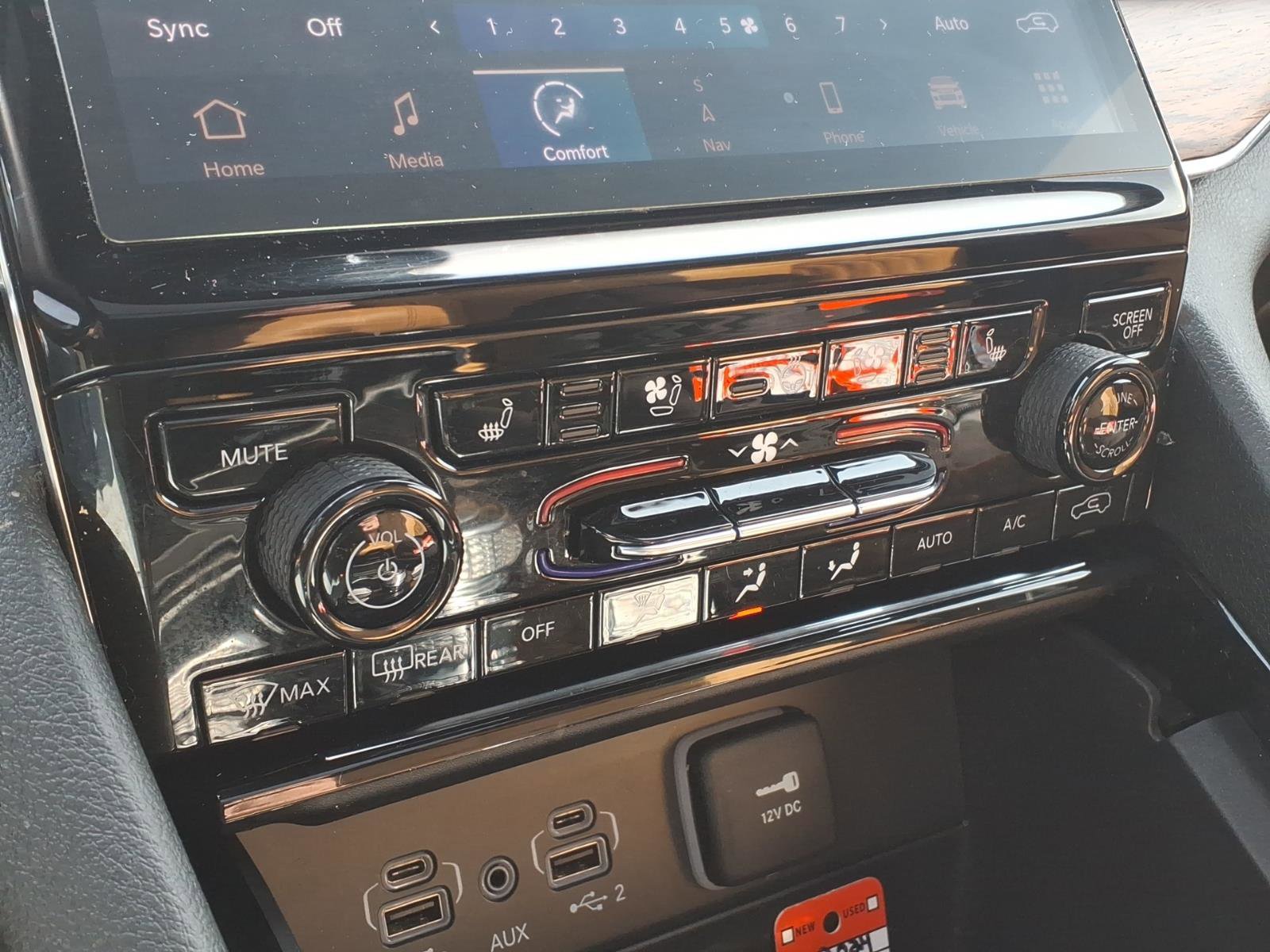 Certified 2024 Jeep Grand Cherokee L Summit AWD/4WD image 12