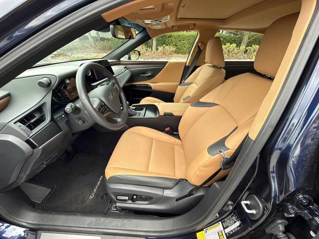 Used 2025 Lexus ES 350 w/ Premium Package FWD image 30