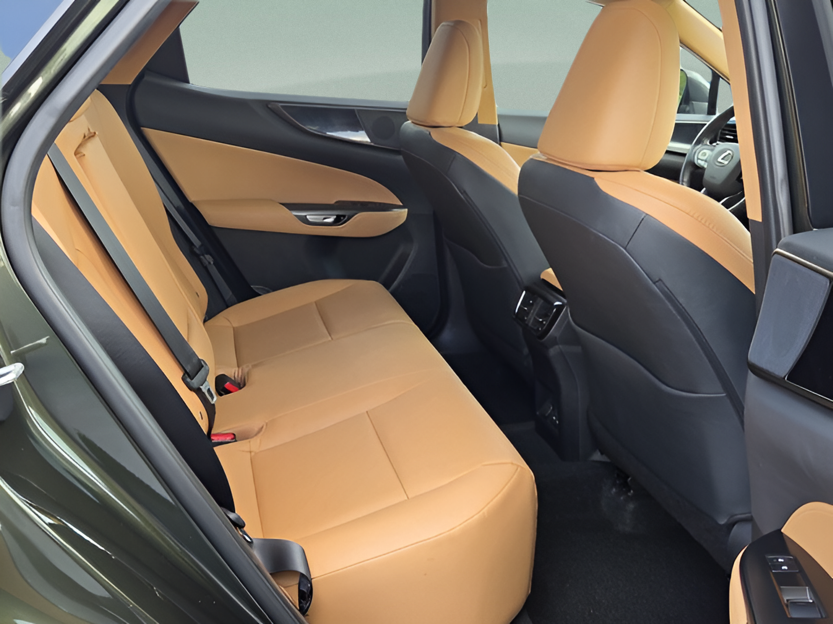Certified 2025 Lexus NX 250 FWD w/ Accessory Package (K3) image 15