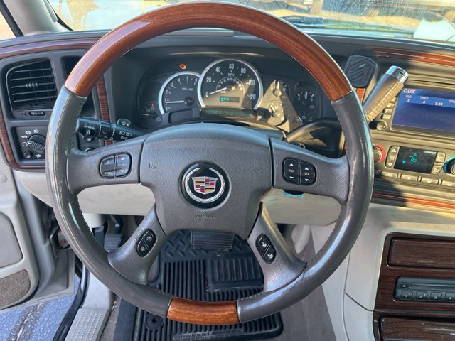 Used 2004 Cadillac Escalade EXT AWD/4WD image 17