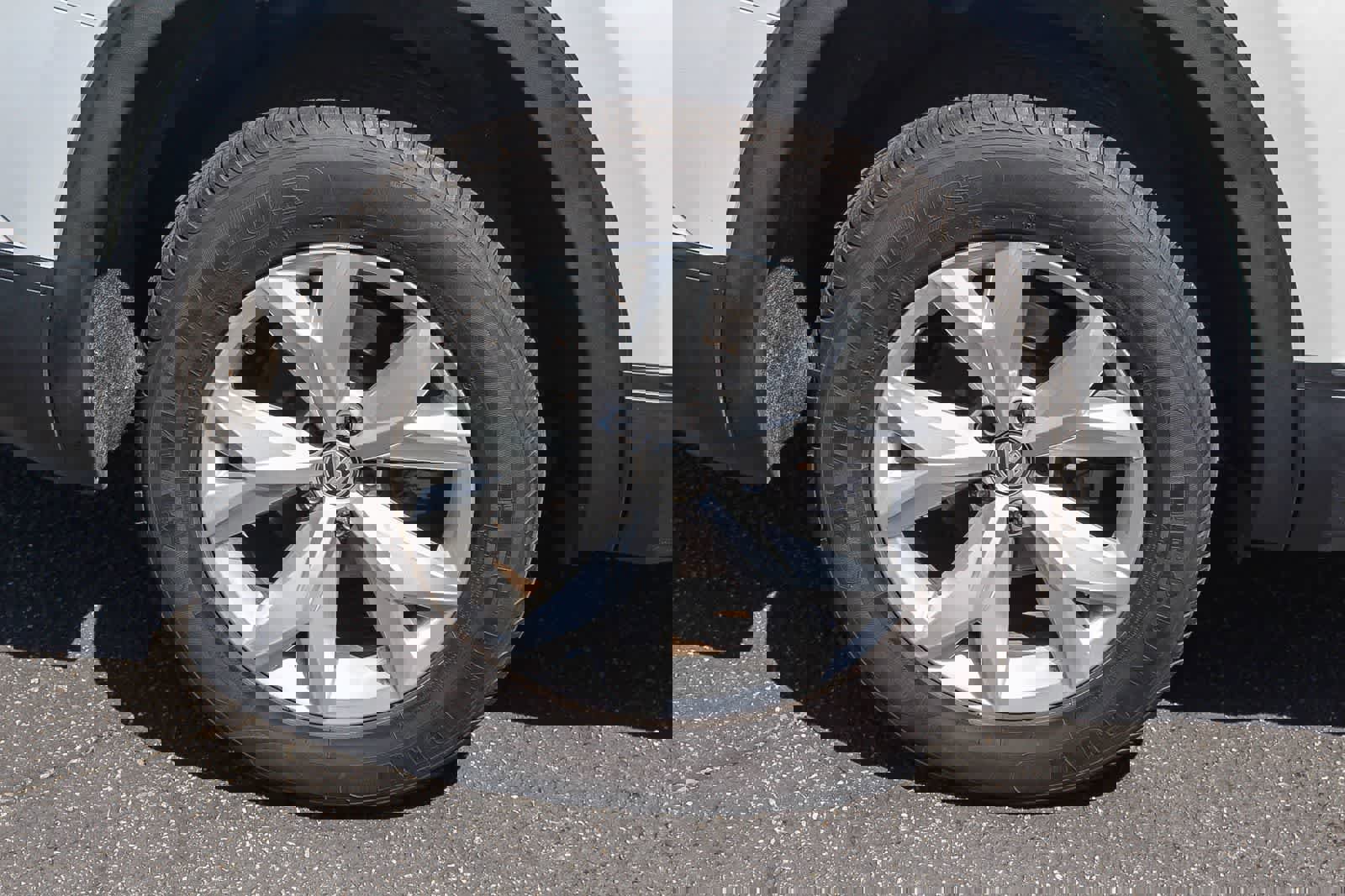 Used 2019 Volkswagen Atlas SE w/ Towing Package image 12