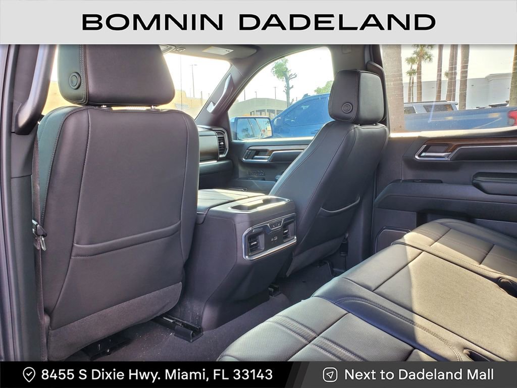 Used 2024 Chevrolet Silverado 1500 High Country w/ High Country Premium Package image 10