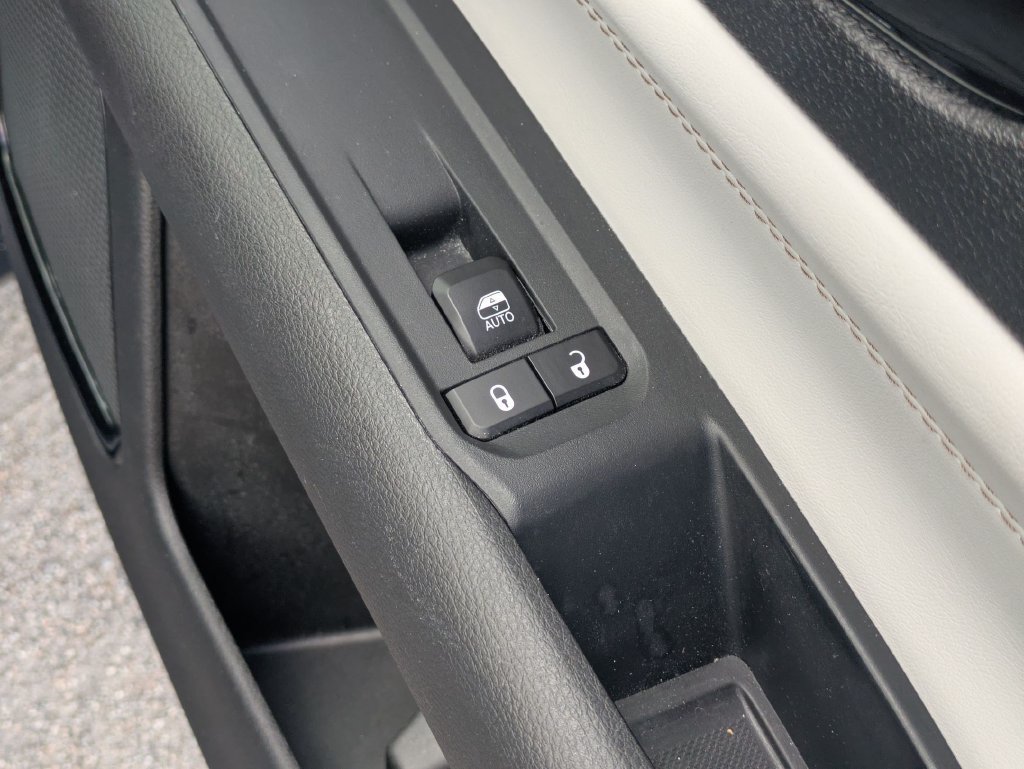 Used 2025 Jeep Compass Limited AWD/4WD image 35