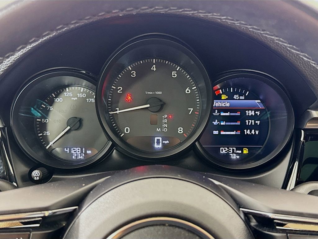 Certified 2023 Porsche Macan AWD/4WD image 15