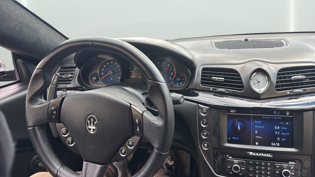 Used 2013 Maserati GranTurismo Sport RWD image 24