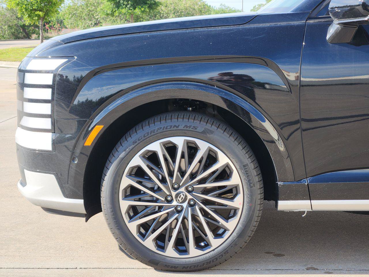 New 2026 Hyundai Palisade Calligraphy FWD image 5