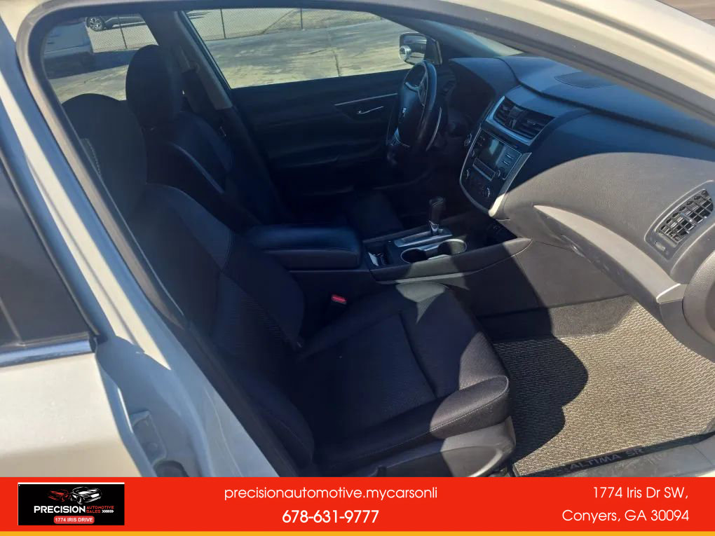 Used 2016 Nissan Altima 2.5 SR w/ LED Appearance Package image 10