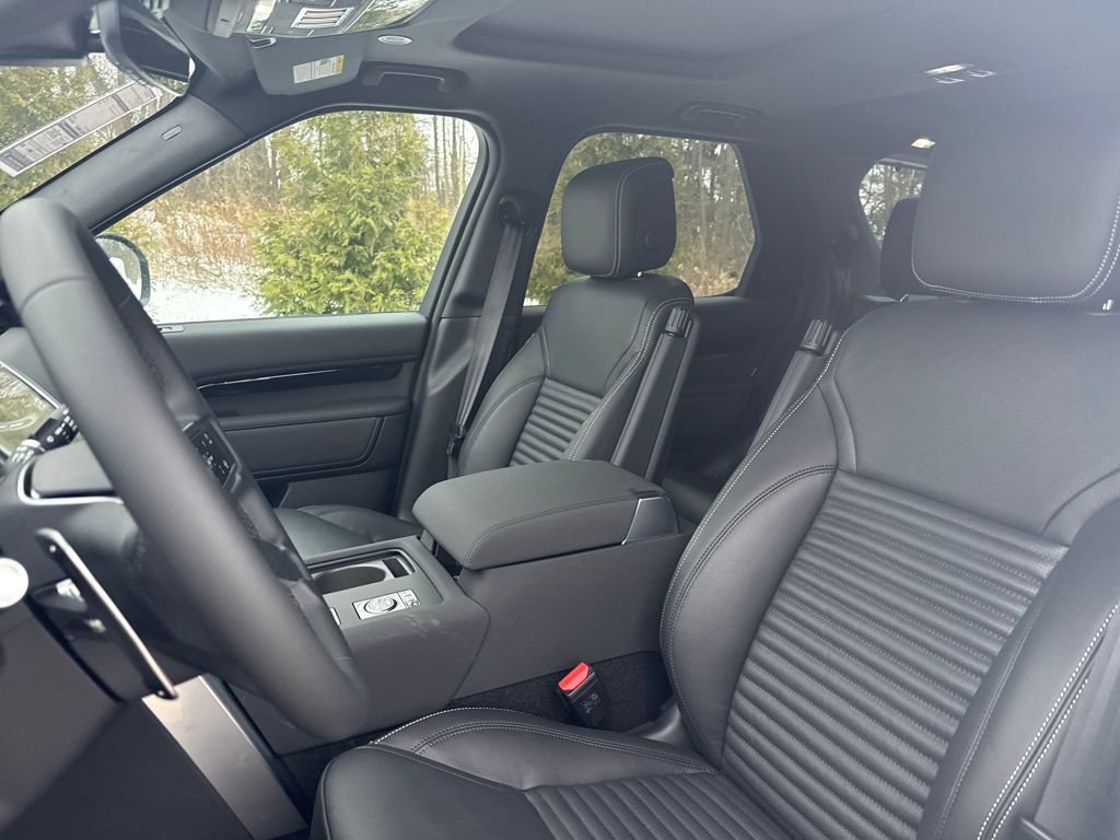 New 2026 Land Rover Discovery S AWD/4WD image 11