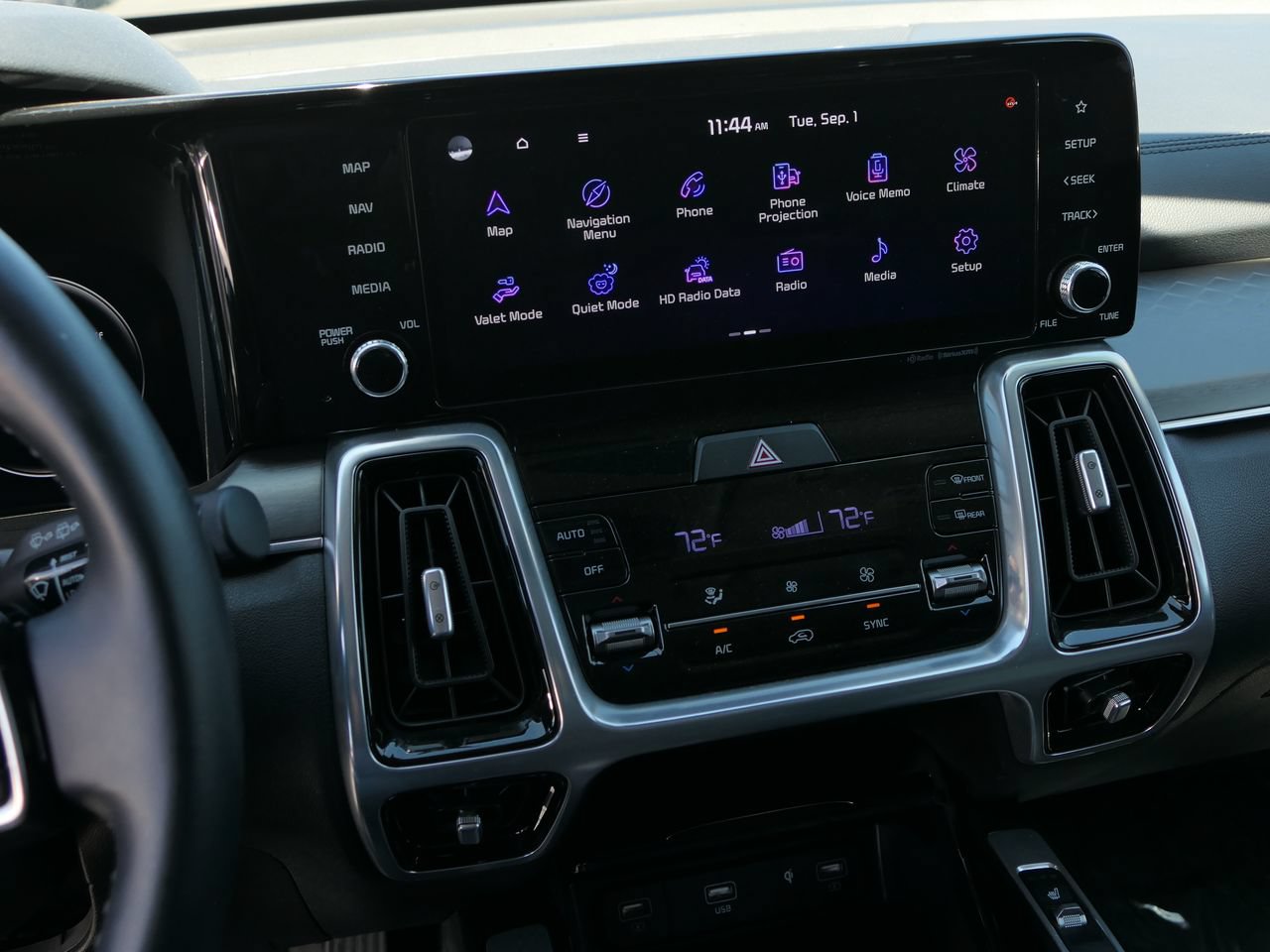 Used 2023 Kia Sorento SX FWD image 16