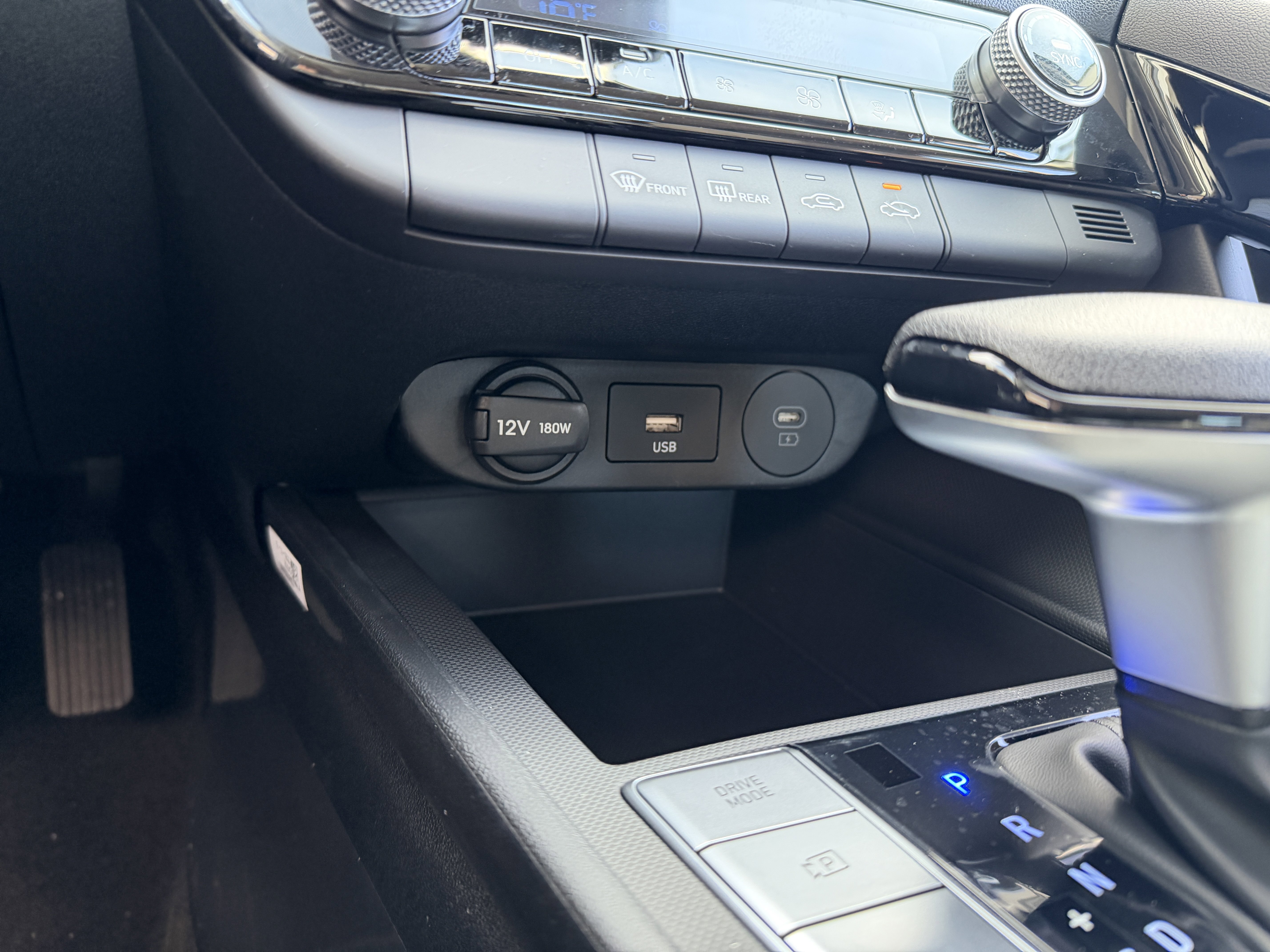 New 2026 Hyundai Elantra Hybrid FWD image 34