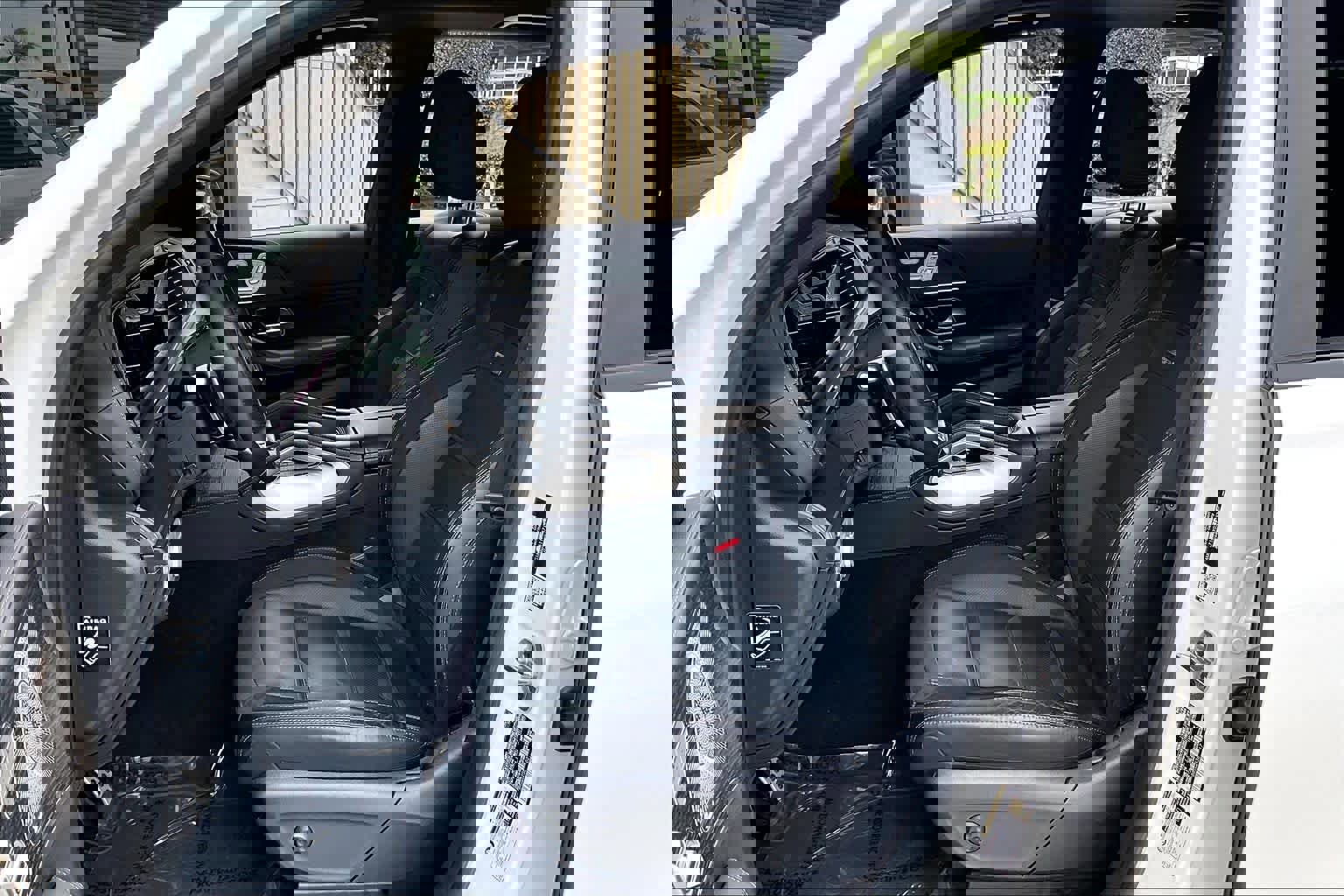 Used 2025 Mercedes-Benz GLE 53 AMG 4MATIC image 7