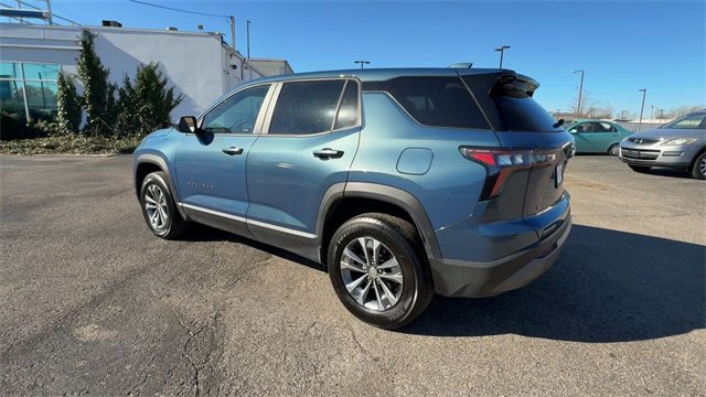Used 2025 Chevrolet Equinox LT image 6