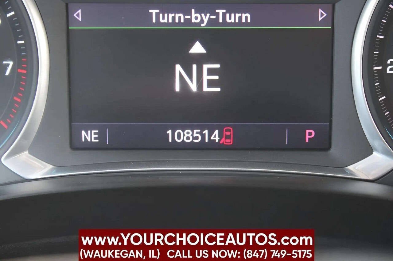 Used 2020 Chevrolet Traverse LT w/ Driver Confidence II Package image 38