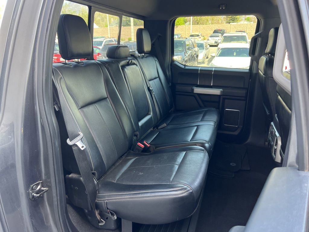Used 2020 Ford F350 Lariat w/ Chrome Package image 24