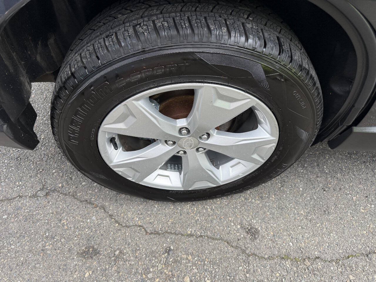 Used 2015 Subaru Forester 2.5i w/ Alloy Wheel Package AWD/4WD image 11