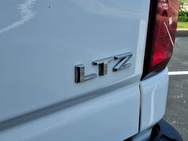 Used 2024 Chevrolet Silverado 2500 LTZ w/ LTZ Plus Package image 23