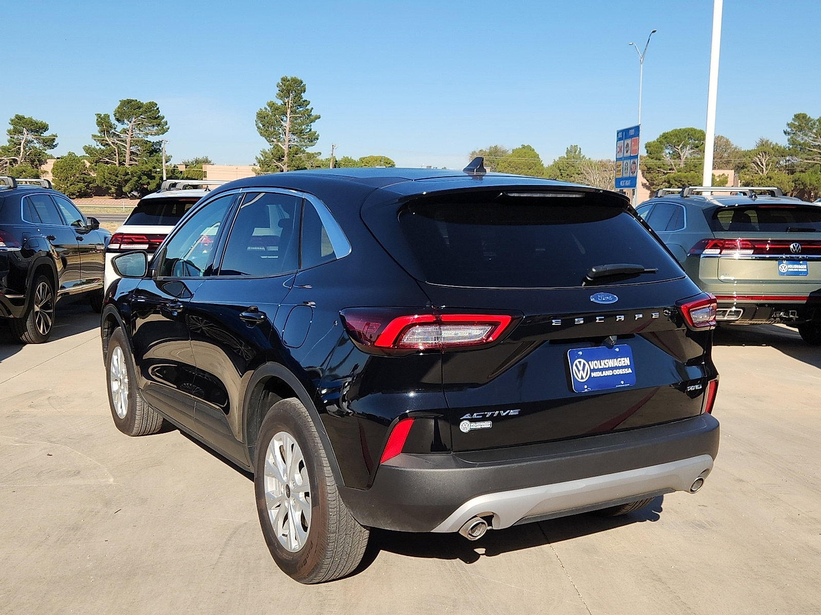 Used 2024 Ford Escape Active image 5