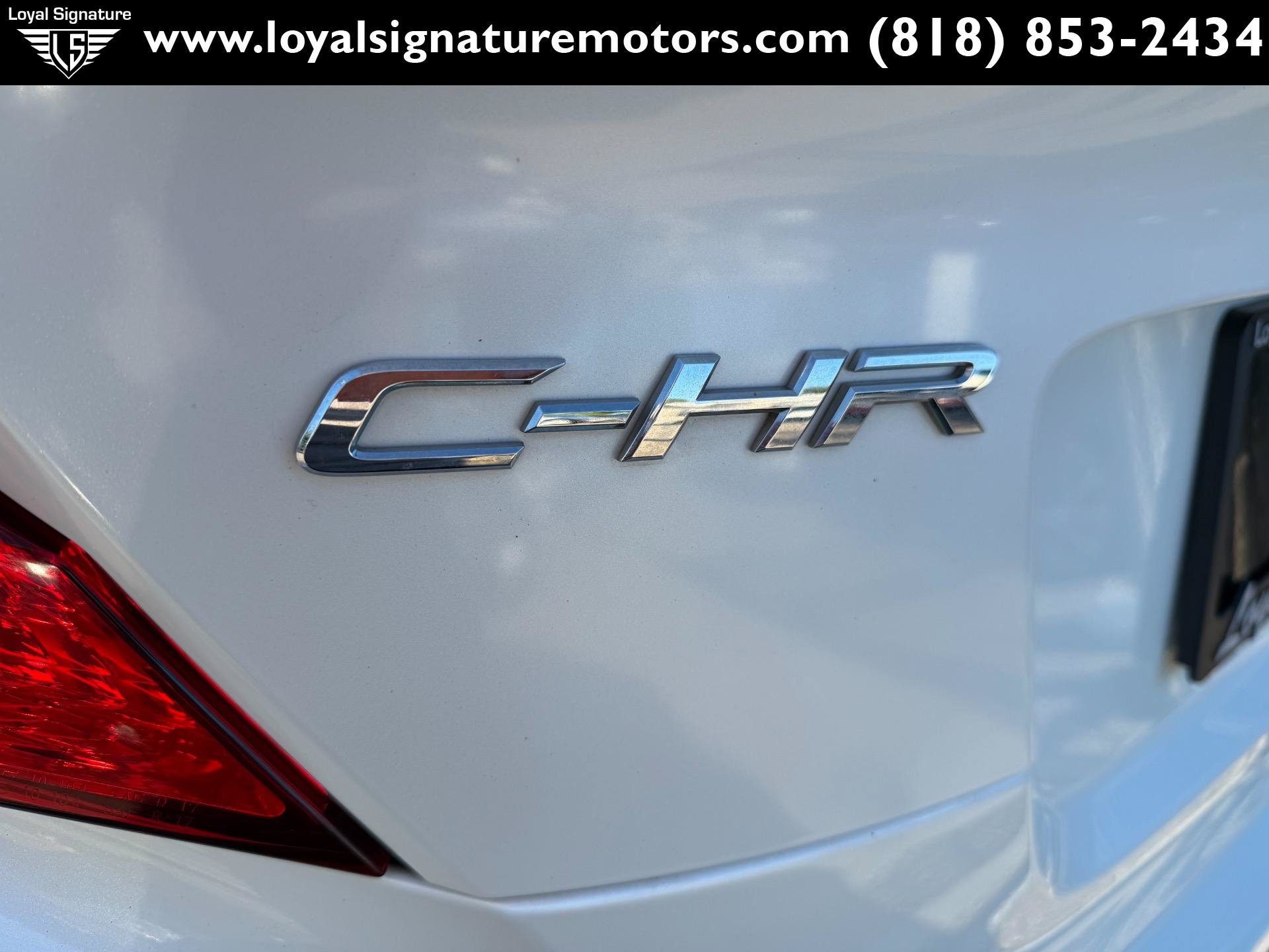 Used 2018 Toyota C-HR XLE FWD image 9
