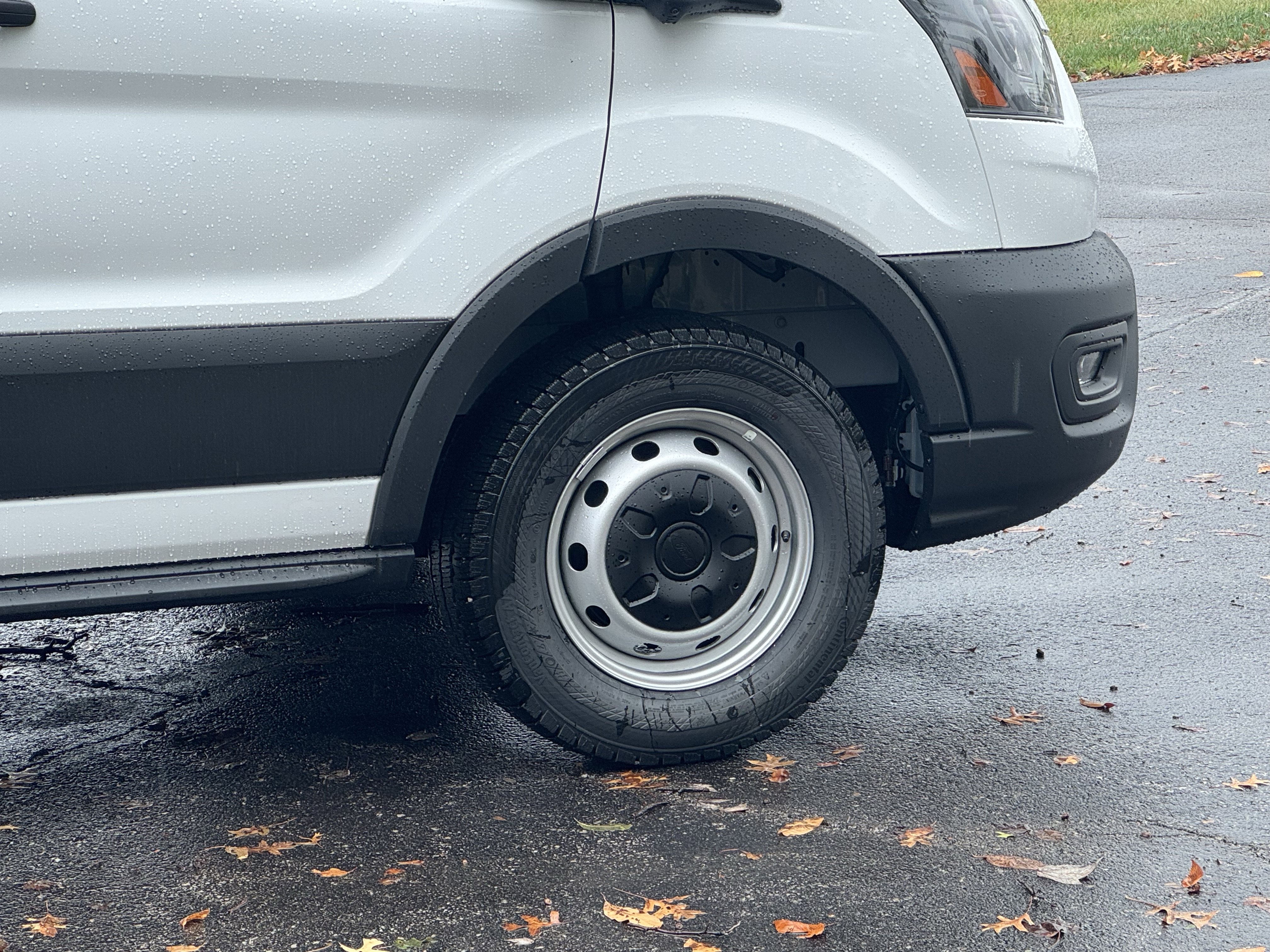 New 2025 Ford Transit 250 Low Roof image 9