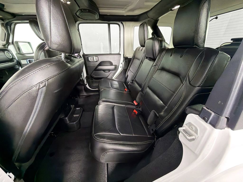 Used 2021 Jeep Wrangler Unlimited Sahara w/ Uconnect 4C Nav & Sound Group AWD/4WD image 25