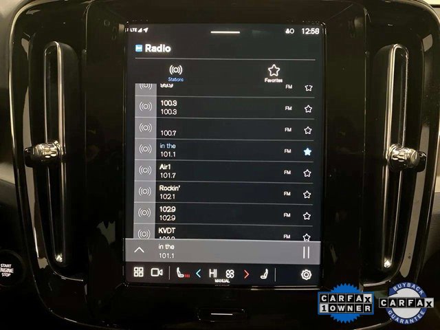 Used 2025 Volvo XC40 B5 Plus image 48