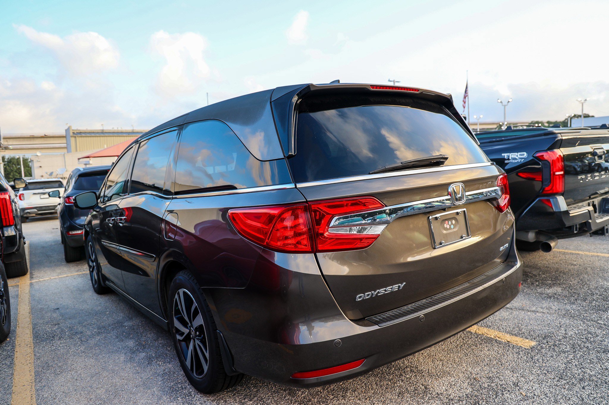 Used 2020 Honda Odyssey Elite image 9
