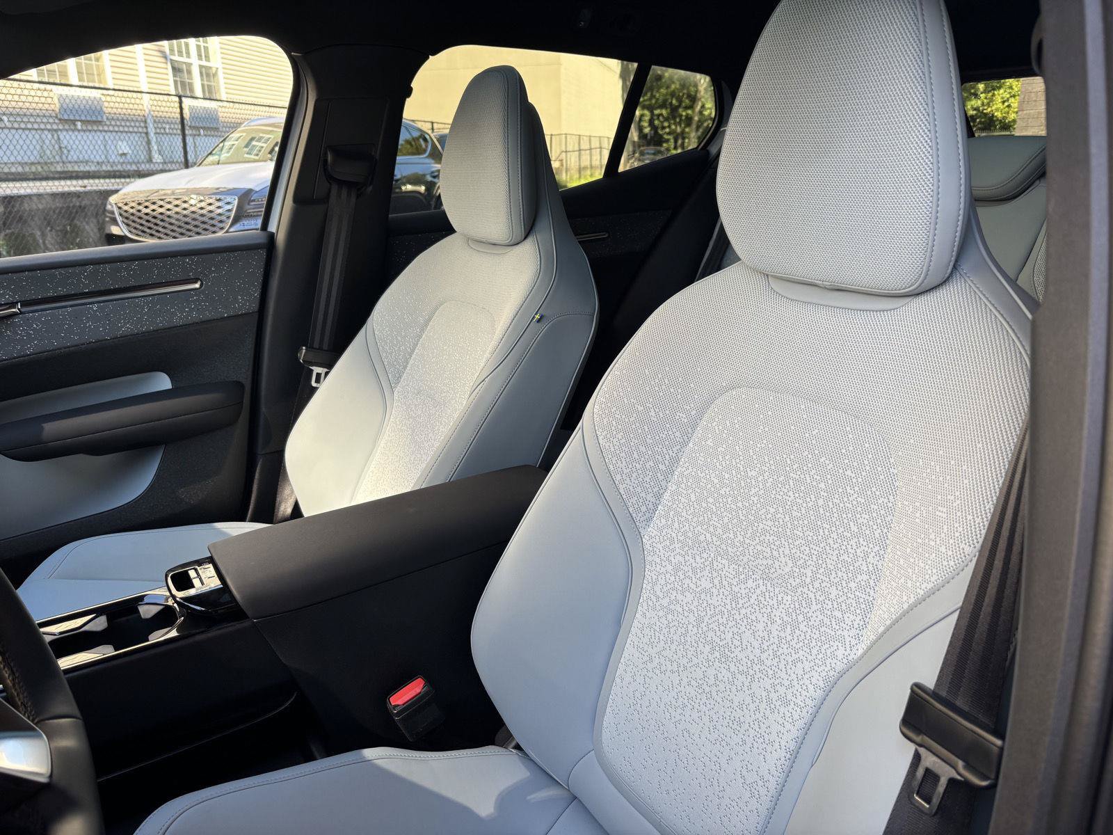 Used 2025 Volvo EX30 Ultra w/ Climate Package AWD/4WD image 10
