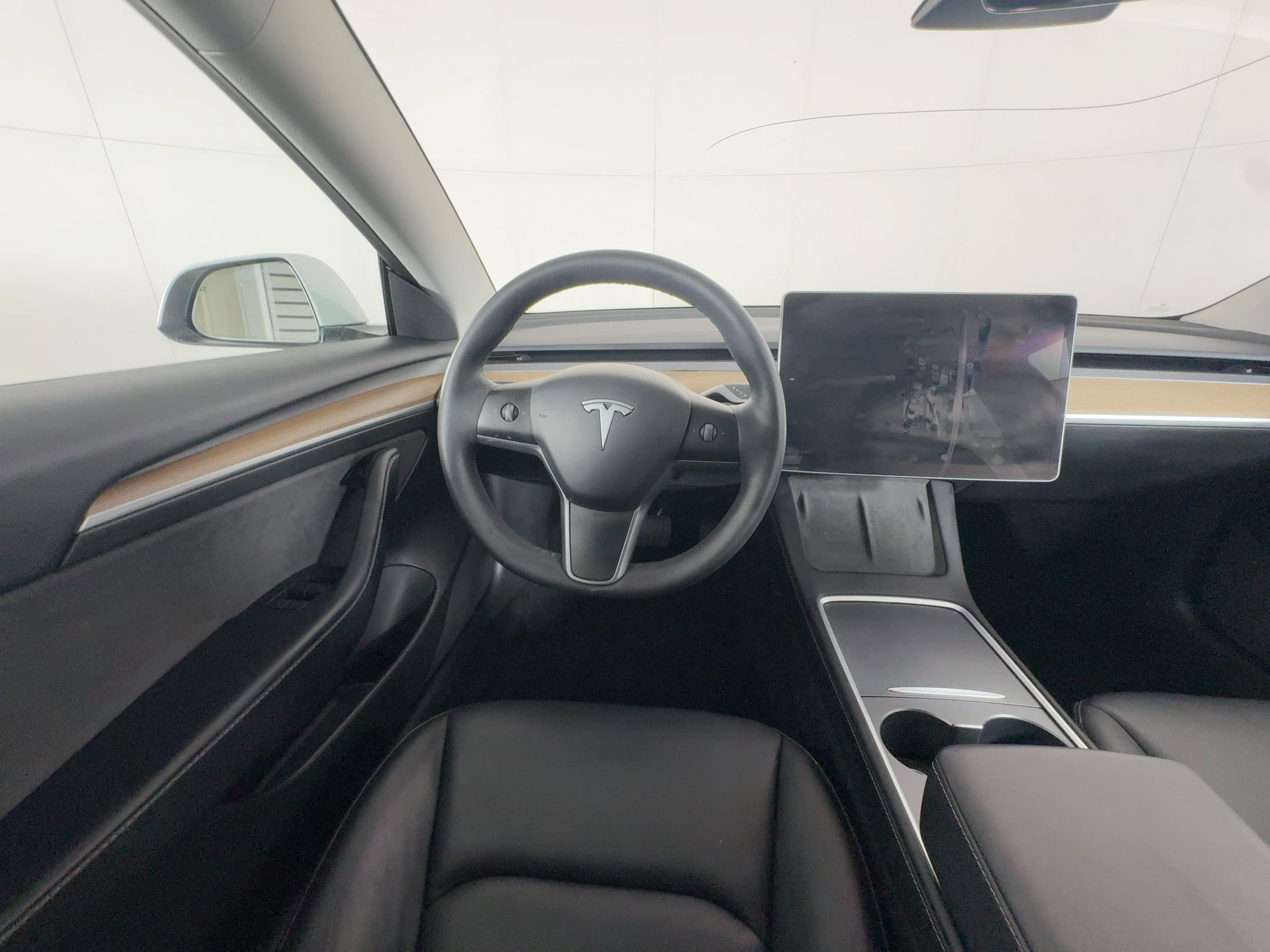 Used 2022 Tesla Model 3 Standard Range image 25